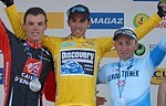 Le podium final de Paris-Nice 2007: Sanchez, Contador, Rebellin